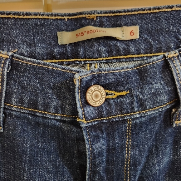 Levis Womens 515 Boot Cut Dark Wash Denim Blue Jeans Size 6 W28 L32 - Picture 6 of 8